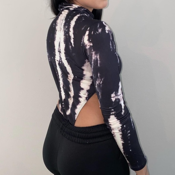 BRAND NEW tie die cutout bodysuit - Picture 5 of 5
